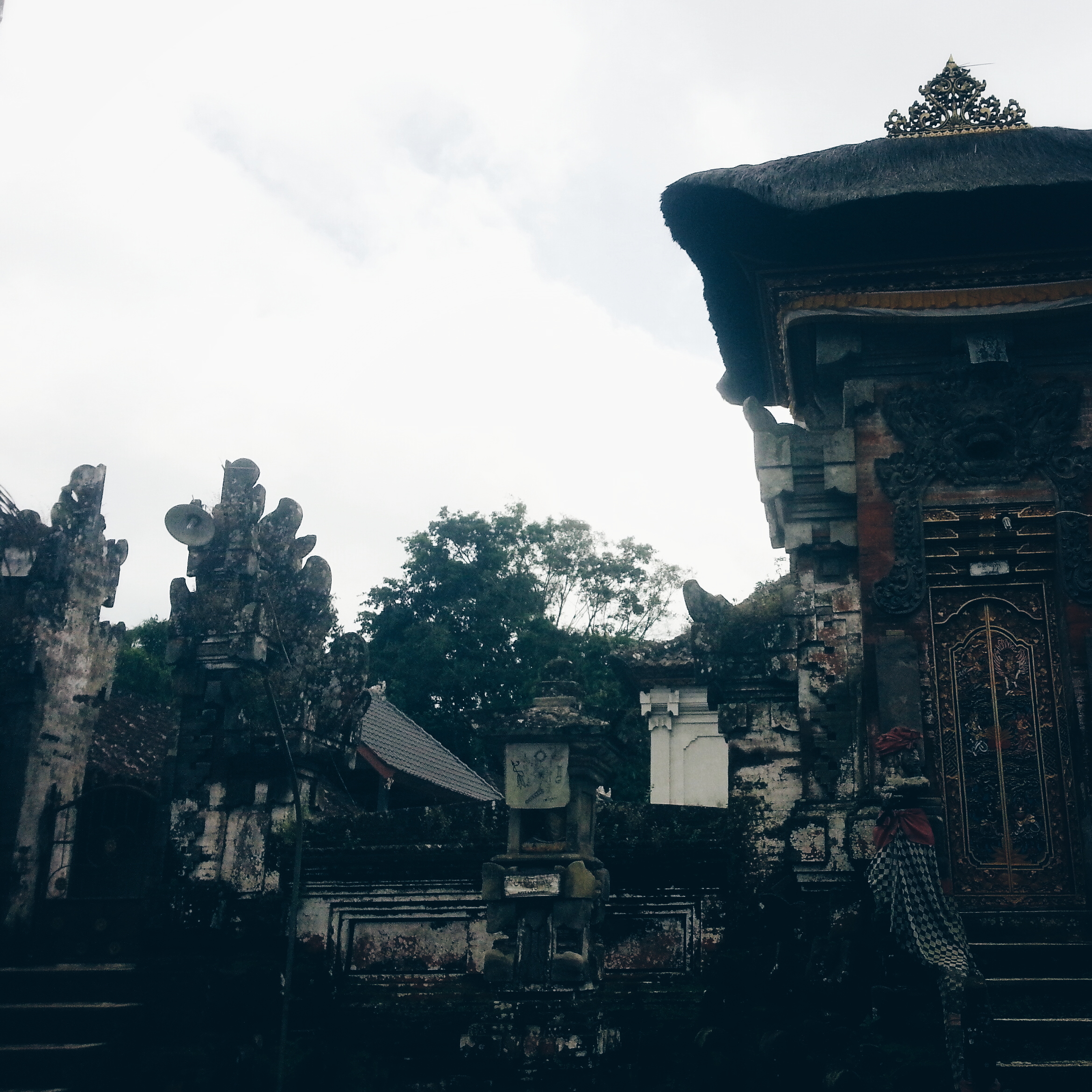 Hindu temple entrance